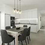 Flores 2bedroom - Sea View Apartman *