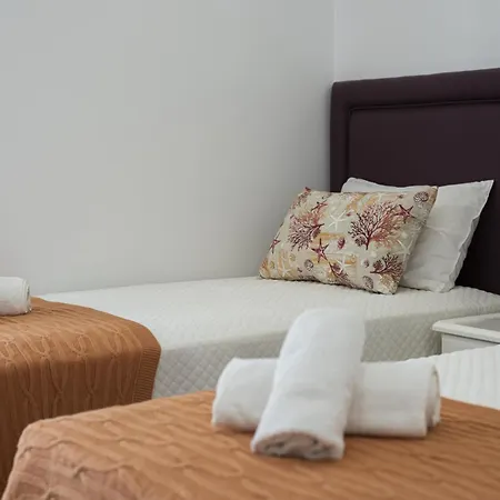 Flores 2bedroom - Sea View Apartment Quarteira